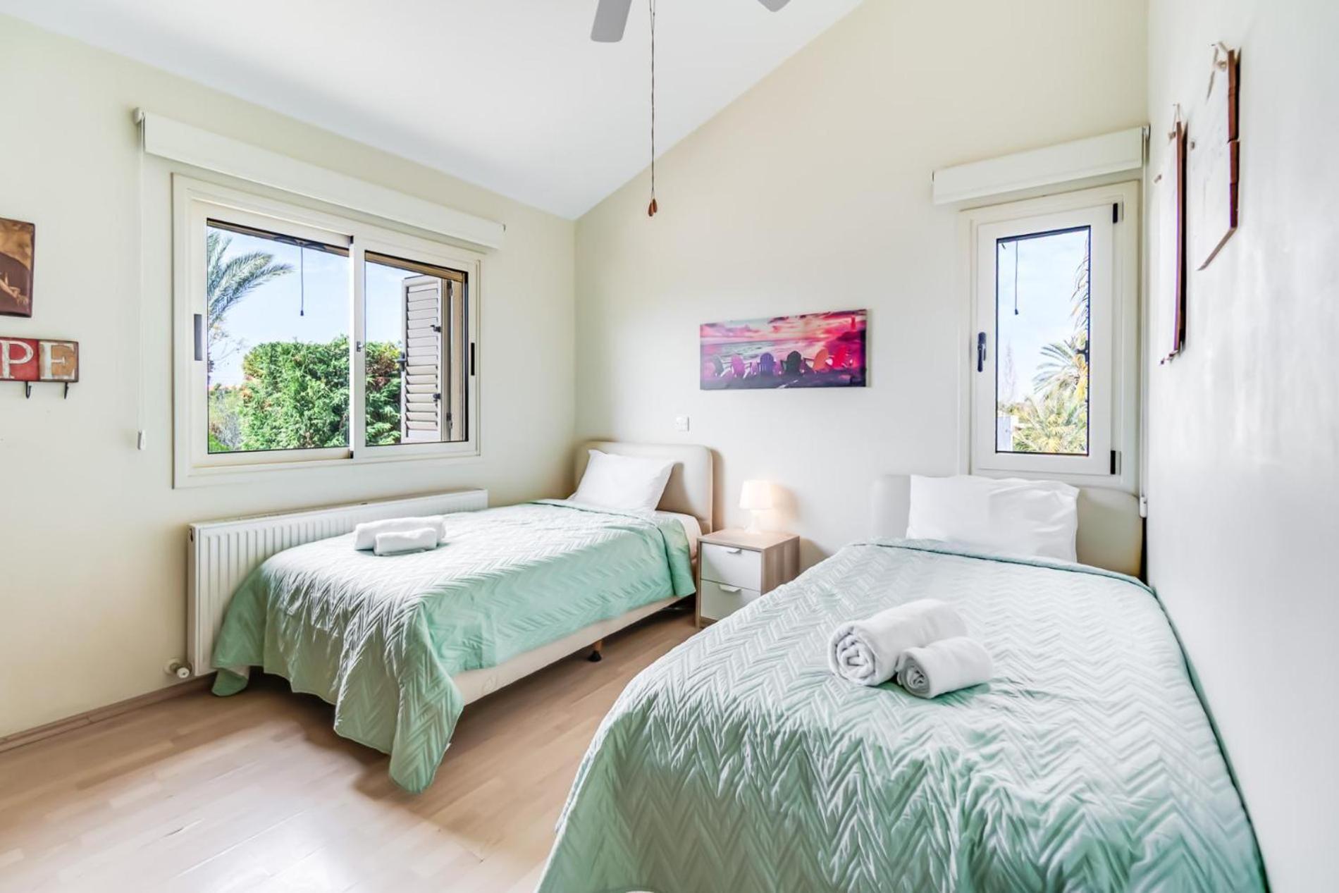 Villa Venus By Ezoria Villas Periwolia Zewnętrze zdjęcie