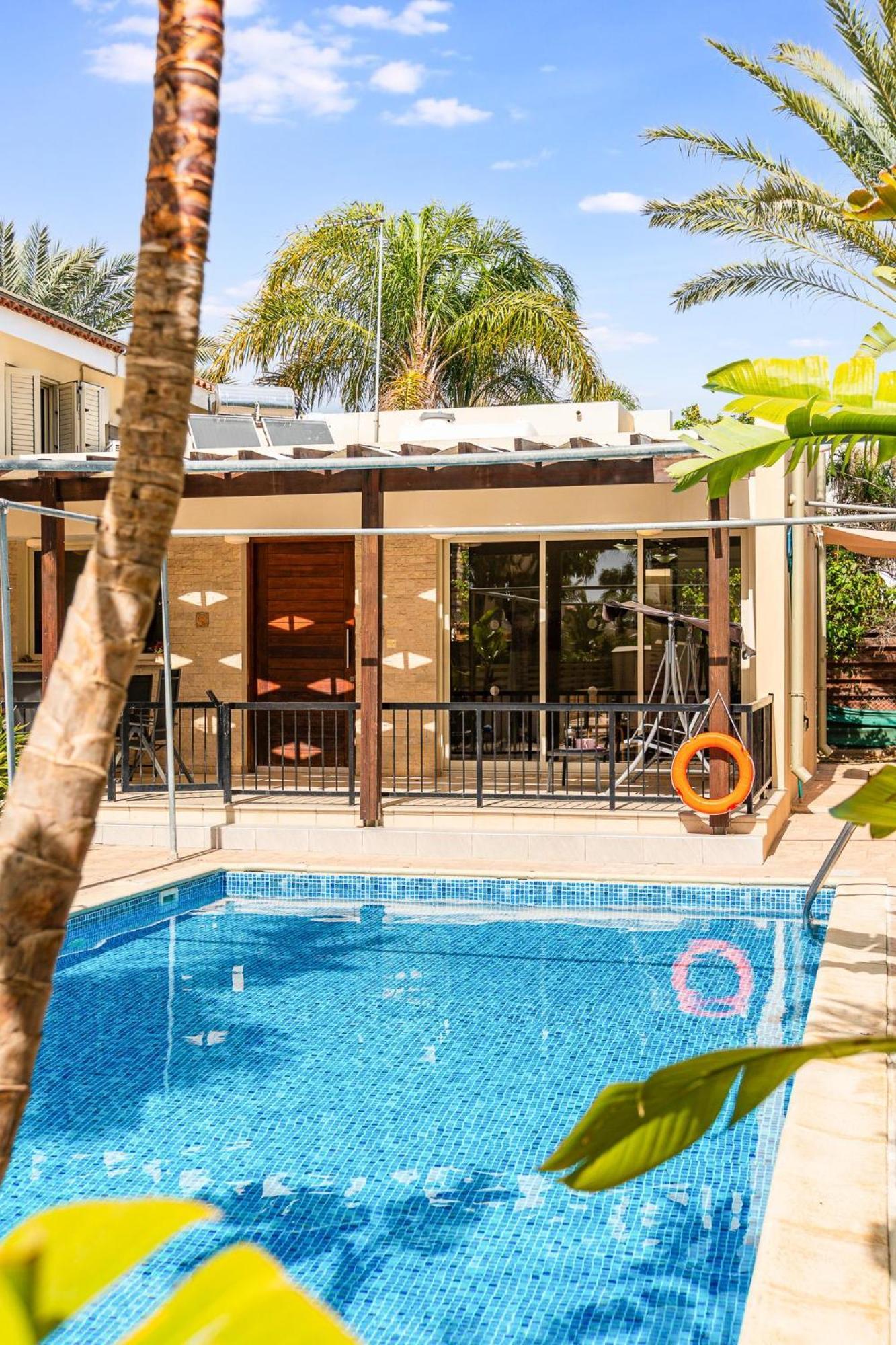 Villa Venus By Ezoria Villas Periwolia Zewnętrze zdjęcie